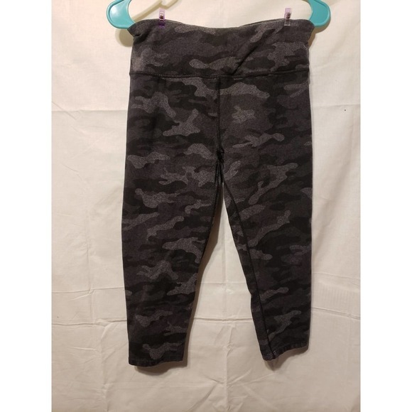 Small Calvin Klein performance workout capris. - Picture 1 of 2